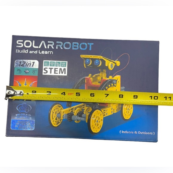 Solar robot build and learn 12 in 1 buildable robot toy powered by the sun. - Picture 2 of 11
